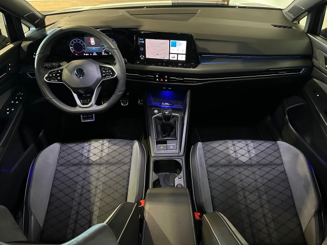 VOLKSWAGEN GOLF 1.5 TSI R-LINE LED l CLIMA l STOEL/STUURVERW l SFEERVER l , SK Autos, Emmen