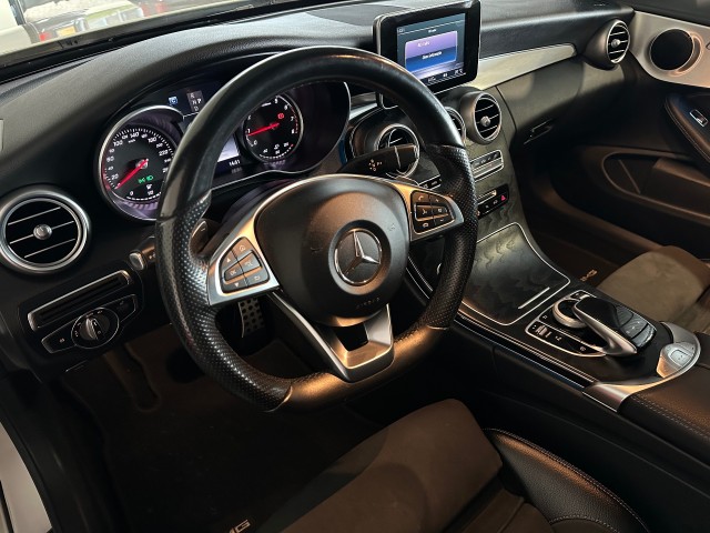 MERCEDES-BENZ C-KLASSE C klasse 300 AMG-Line l AIRSCARF l NAVI l LED l STOELVERW l , SK Autos, Emmen