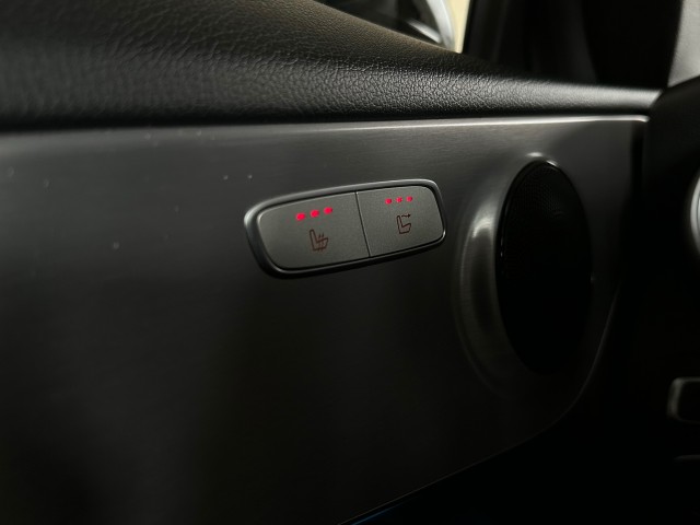MERCEDES-BENZ C-KLASSE C klasse 300 AMG-Line l AIRSCARF l NAVI l LED l STOELVERW l , SK Autos, Emmen