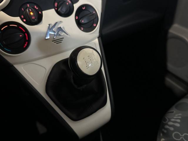 FORD KA 1.2 KARAKTER S/S AIRCO l NW DISTR RIEM l ALL IN PRIJS, SK Autos, Emmen