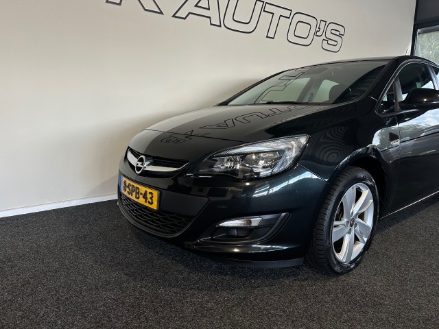 OPEL ASTRA 1.4 BERLIN NAP l 1STE EIG l LMV l TREKHAAK l CRUISE l , SK Autos, Emmen