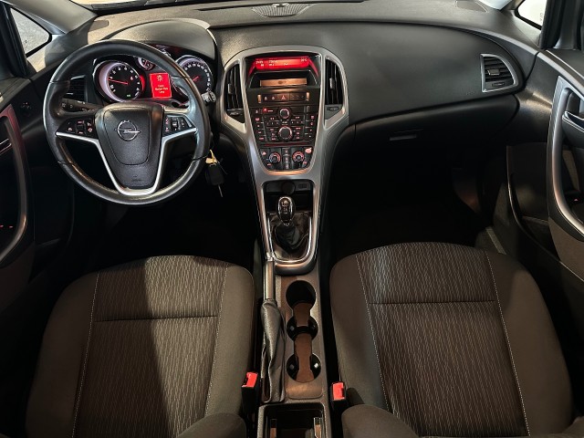 OPEL ASTRA 1.4 BERLIN NAP l 1STE EIG l LMV l TREKHAAK l CRUISE l , SK Autos, Emmen