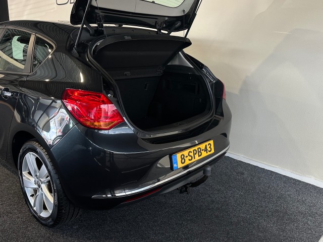 OPEL ASTRA 1.4 BERLIN NAP l 1STE EIG l LMV l TREKHAAK l CRUISE l , SK Autos, Emmen