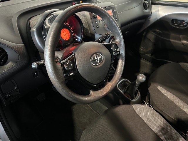 TOYOTA AYGO 1.0 VVT-I X-FUN l AIRCO l ELEK RAMEN l LED l BLUETOOTH l , SK Autos, Emmen