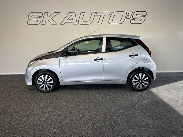 TOYOTA AYGO 1.0 VVT-I X-FUN l AIRCO l ELEK RAMEN l LED l BLUETOOTH l , SK Autos, Emmen
