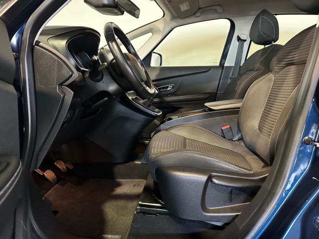 RENAULT SCENIC 1.2 TCE INTENS l LED l PDC l CRUISE l NAVI l LMV l , SK Autos, Emmen