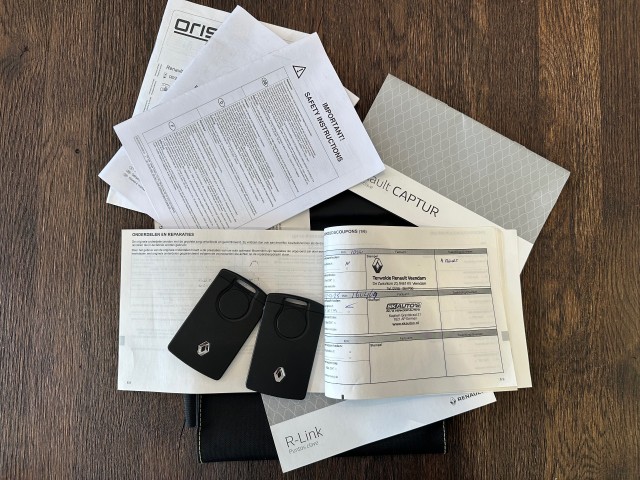 RENAULT CAPTUR 0.9 TCE INTENS l LED l CRUISE l CAMERA l TREKHAAK l CLIMATE l, SK Autos, Emmen