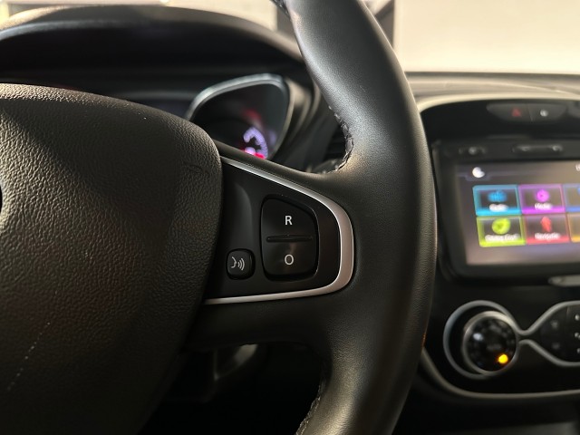 RENAULT CAPTUR 1.2 TCE INTENS AUTOMAAT l PDC l CRUISE l CLIMA l LMV l, SK Autos, Emmen