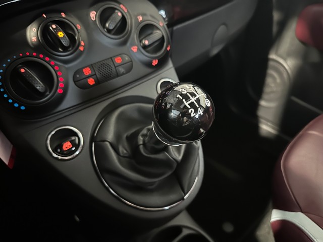 FIAT 500 0.9 TWINAIR T LOUNGE l PANODAK l LMV l LEDER l BLUETOOTH l , SK Autos, Emmen