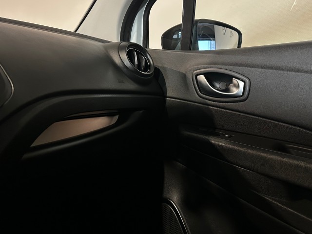 RENAULT CAPTUR 1.2 TCE INTENS AUTOMAAT l LED l KEYLESS l CAMERA l PDC l , SK Autos, Emmen