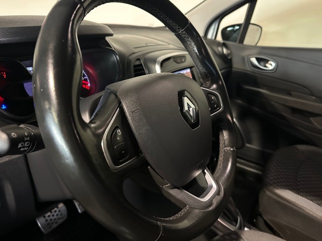 RENAULT CAPTUR 1.2 TCE INTENS AUTOMAAT l LED l KEYLESS l CAMERA l PDC l , SK Autos, Emmen