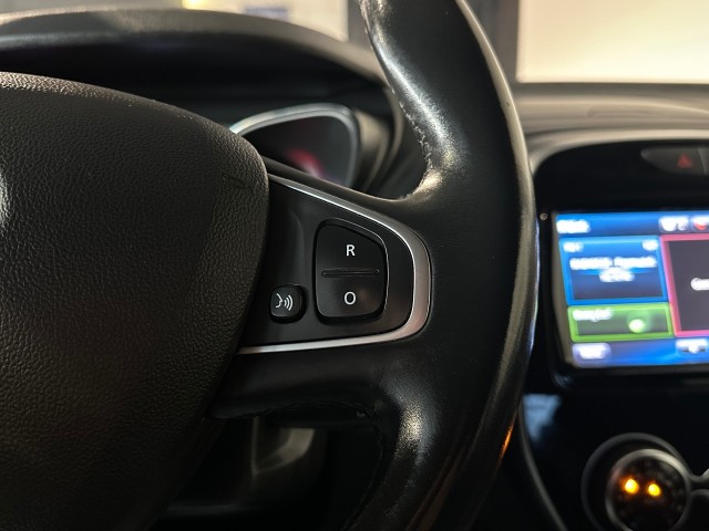 RENAULT CAPTUR 1.2 TCE INTENS AUTOMAAT l LED l KEYLESS l CAMERA l PDC l , SK Autos, Emmen