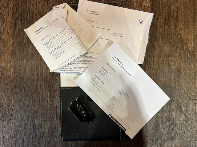 VOLKSWAGEN GOLF 2.0 TDI GTD l 200PK l FULL LED l STOEL+STUURVERW l CARPLAY l SFEERVERL, SK Autos, Emmen