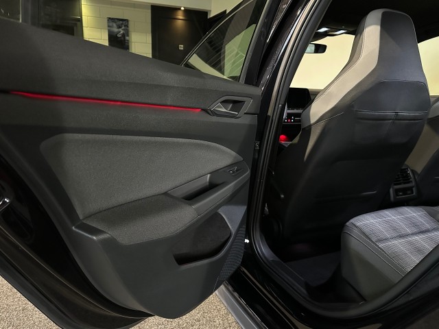 VOLKSWAGEN GOLF 2.0 TDI GTD l 200PK l FULL LED l STOEL+STUURVERW l CARPLAY l SFEERVERL, SK Autos, Emmen