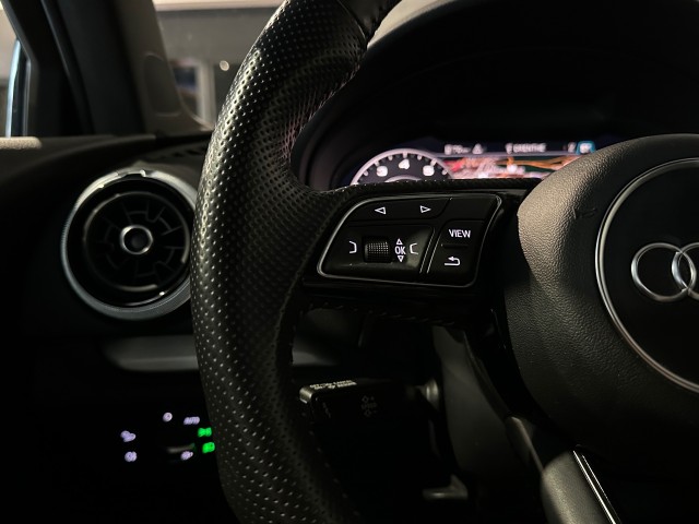 AUDI A3 1.5 TFSI COD SP.SL.E l LED l CRUISE l AUTOMAAT l LMV l S-LINE l , SK Autos, Emmen
