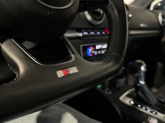 AUDI A3 1.5 TFSI COD SP.SL.E l LED l CRUISE l AUTOMAAT l LMV l S-LINE l , SK Autos, Emmen