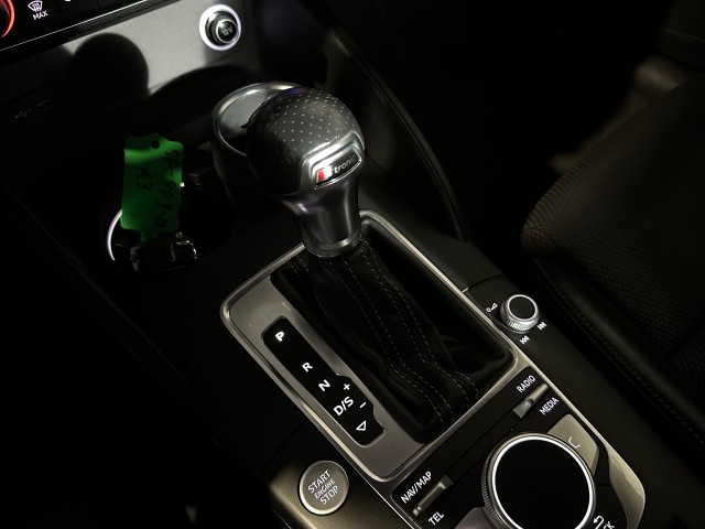 AUDI A3 1.5 TFSI COD SP.SL.E l LED l CRUISE l AUTOMAAT l LMV l S-LINE l , SK Autos, Emmen