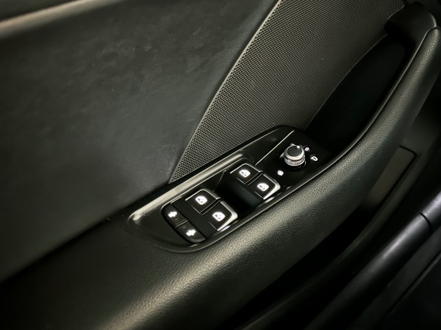 AUDI A3 1.5 TFSI COD SP.SL.E l LED l CRUISE l AUTOMAAT l LMV l S-LINE l , SK Autos, Emmen