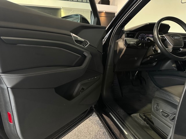 AUDI E-TRON 50 QUATTRO BNS ED+ NAP l PANO l CAMERA l STOELVERW l VIRTUEL l 313PK l , SK Autos, Emmen
