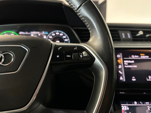 AUDI E-TRON 50 QUATTRO BNS ED+ NAP l PANO l CAMERA l STOELVERW l VIRTUEL l 313PK l , SK Autos, Emmen