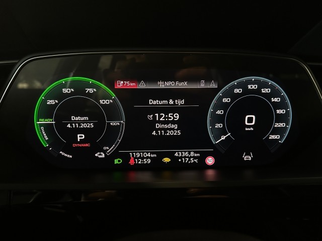 AUDI E-TRON 50 QUATTRO BNS ED+ NAP l PANO l CAMERA l STOELVERW l VIRTUEL l 313PK l , SK Autos, Emmen
