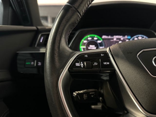 AUDI E-TRON 50 QUATTRO BNS ED+ NAP l PANO l CAMERA l STOELVERW l VIRTUEL l 313PK l , SK Autos, Emmen