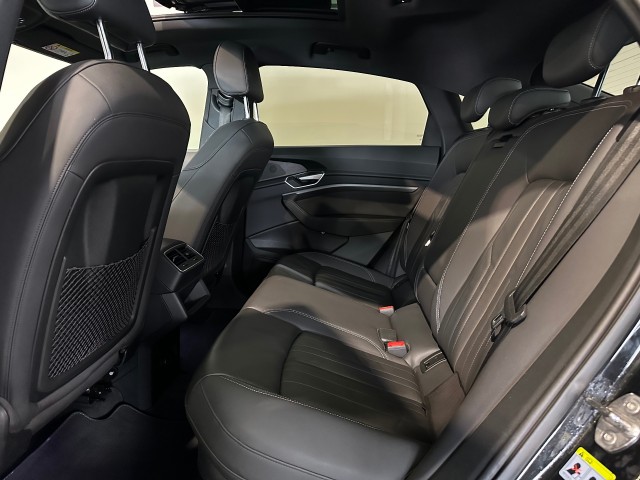 AUDI E-TRON 50 QUATTRO BNS ED+ NAP l PANO l CAMERA l STOELVERW l VIRTUEL l 313PK l , SK Autos, Emmen