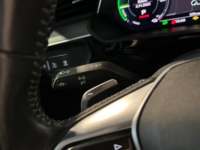 AUDI E-TRON 50 QUATTRO BNS ED+ NAP l PANO l CAMERA l STOELVERW l VIRTUEL l 313PK l , SK Autos, Emmen