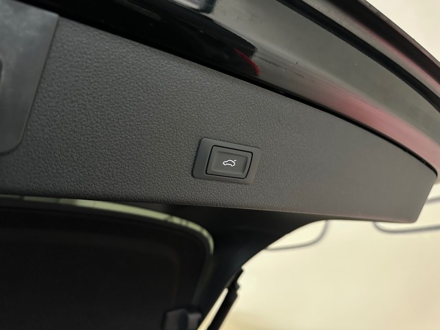 AUDI E-TRON 50 QUATTRO BNS ED+ NAP l PANO l CAMERA l STOELVERW l VIRTUEL l 313PK l , SK Autos, Emmen