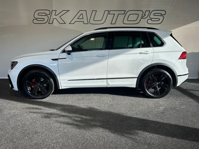 VOLKSWAGEN TIGUAN 1.4 TSI ACT HIGHL. R-LINE l CRUISE l LMV l CARPLAY l AUTOMAAT l , SK Autos, Emmen