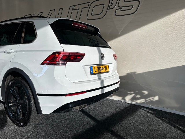 VOLKSWAGEN TIGUAN 1.4 TSI ACT HIGHL. R-LINE l CRUISE l LMV l CARPLAY l AUTOMAAT l , SK Autos, Emmen