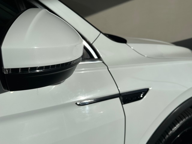 VOLKSWAGEN TIGUAN 1.4 TSI ACT HIGHL. R-LINE l CRUISE l LMV l CARPLAY l AUTOMAAT l , SK Autos, Emmen