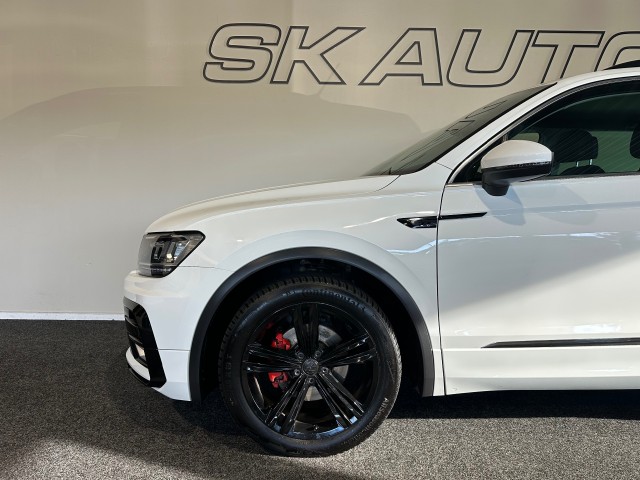 VOLKSWAGEN TIGUAN 1.4 TSI ACT HIGHL. R-LINE l CRUISE l LMV l CARPLAY l AUTOMAAT l , SK Autos, Emmen