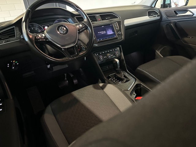 VOLKSWAGEN TIGUAN 1.4 TSI ACT HIGHL. R-LINE l CRUISE l LMV l CARPLAY l AUTOMAAT l , SK Autos, Emmen