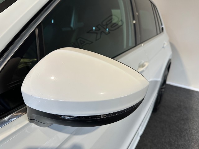 VOLKSWAGEN TIGUAN 1.4 TSI ACT HIGHL. R-LINE l CRUISE l LMV l CARPLAY l AUTOMAAT l , SK Autos, Emmen