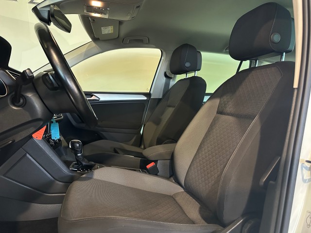 VOLKSWAGEN TIGUAN 1.4 TSI ACT HIGHL. R-LINE l CRUISE l LMV l CARPLAY l AUTOMAAT l , SK Autos, Emmen