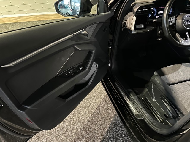 AUDI A3 30 TFSI ADV EDITION AUT. l LED l NAVI l VIRTUAL l SENSOREN l , SK Autos, Emmen