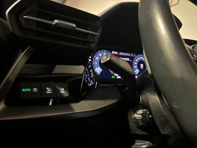 AUDI A3 30 TFSI ADV EDITION AUT. l LED l NAVI l VIRTUAL l SENSOREN l , SK Autos, Emmen