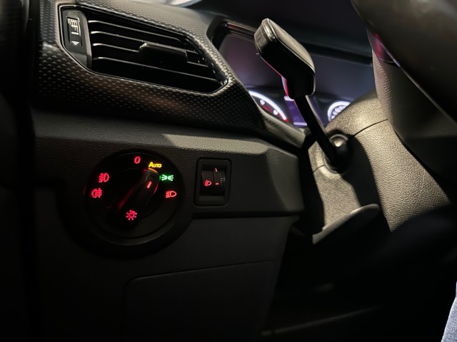 VOLKSWAGEN T-CROSS 1.0 TSI LIFE l LMV l TREKHAAK l ACC l CLIMA l NAVI l NAP l , SK Autos, Emmen