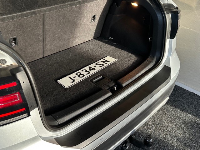 VOLKSWAGEN T-CROSS 1.0 TSI LIFE l LMV l TREKHAAK l ACC l CLIMA l NAVI l NAP l , SK Autos, Emmen