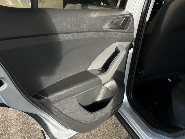 VOLKSWAGEN T-CROSS 1.0 TSI LIFE l LMV l TREKHAAK l ACC l CLIMA l NAVI l NAP l , SK Autos, Emmen