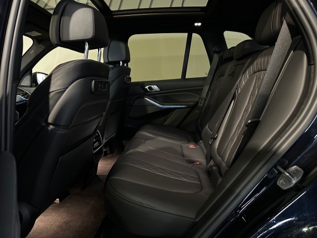 BMW X5 XDRIVE45E HIGH EXEC. M-PAKKET l LUCHTVER l PANO l 360CAM l HUD l TREKH l , SK Autos, Emmen