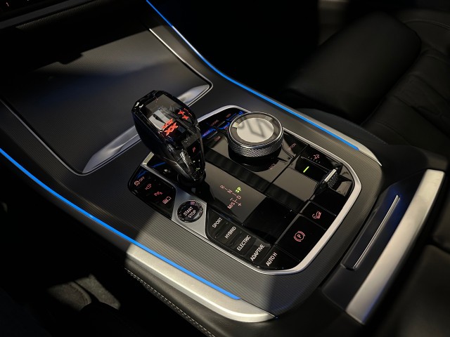BMW X5 XDRIVE45E HIGH EXEC. M-PAKKET l LUCHTVER l PANO l 360CAM l HUD l TREKH l , SK Autos, Emmen