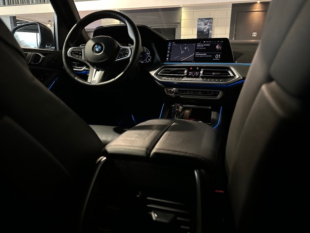 BMW X5 XDRIVE45E HIGH EXEC. M-PAKKET l LUCHTVER l PANO l 360CAM l HUD l TREKH l , SK Autos, Emmen