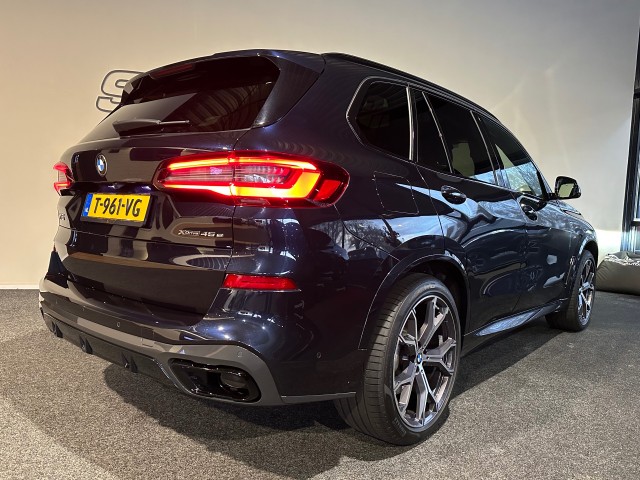 BMW X5 XDRIVE45E HIGH EXEC. M-PAKKET l LUCHTVER l PANO l 360CAM l HUD l TREKH l , SK Autos, Emmen