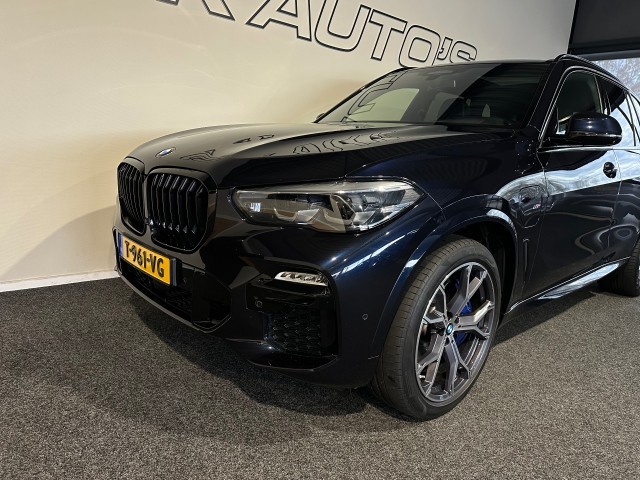 BMW X5 XDRIVE45E HIGH EXEC. M-PAKKET l LUCHTVER l PANO l 360CAM l HUD l TREKH l , SK Autos, Emmen