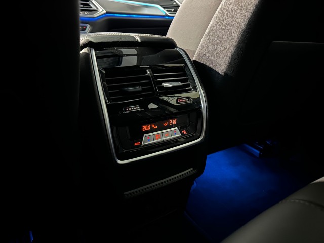 BMW X5 XDRIVE45E HIGH EXEC. M-PAKKET l LUCHTVER l PANO l 360CAM l HUD l TREKH l , SK Autos, Emmen