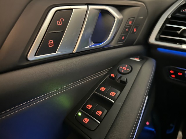 BMW X5 XDRIVE45E HIGH EXEC. M-PAKKET l LUCHTVER l PANO l 360CAM l HUD l TREKH l , SK Autos, Emmen