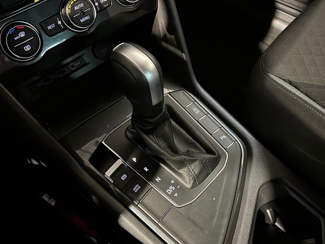 VOLKSWAGEN TIGUAN 1.5 TSI ACT CL BNS TREKHAAK l NAP l ELEK ACHTERKLEP l CLIMA l ACC l LMV l, SK Autos, Emmen