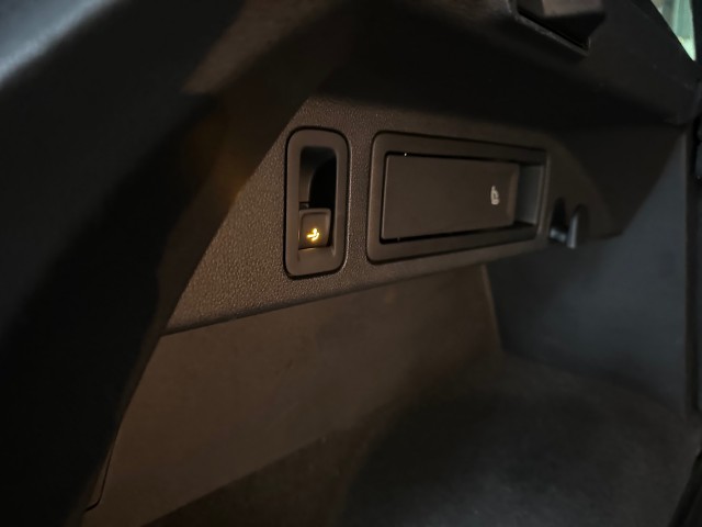 VOLKSWAGEN TIGUAN 1.5 TSI ACT CL BNS TREKHAAK l NAP l ELEK ACHTERKLEP l CLIMA l ACC l LMV l, SK Autos, Emmen